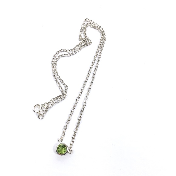 Jewelry - Peridot Stone Sterling Silver Necklace 16" New